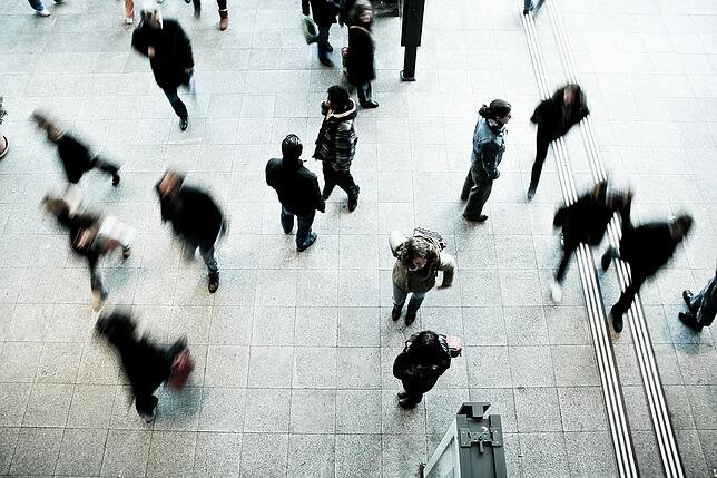  Fußgänger. Wie verändert das Internet heute die Sprache featured photo